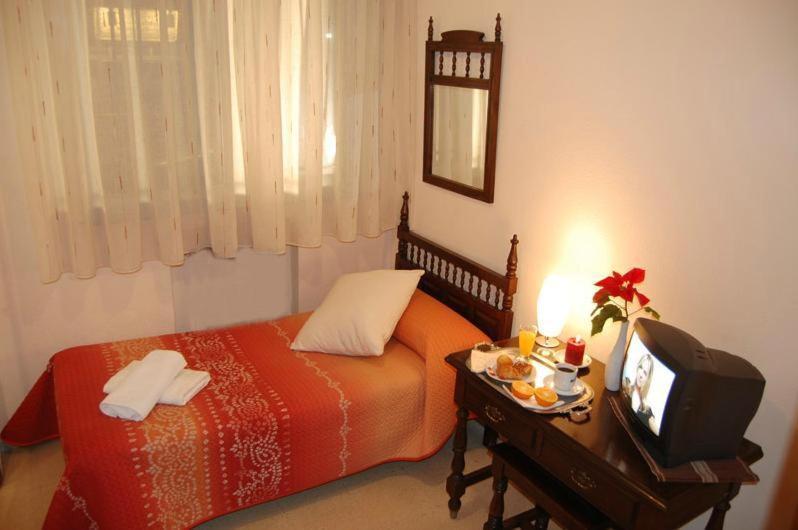 Hostal Los Infantes Salamanka Pokoj fotografie